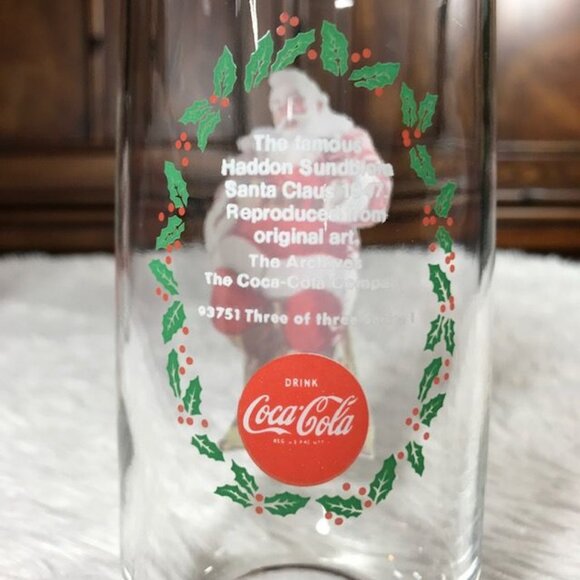 NWOT Set of 2 Vintage Coca-Cola 1of 3 & 3 of 3 Series 1 Sundblom Santa Glasses - Picture 3 of 11